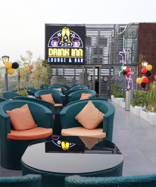 hotels in agra
